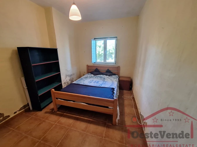 Moradia T2 para Venda em Peral Foto 33