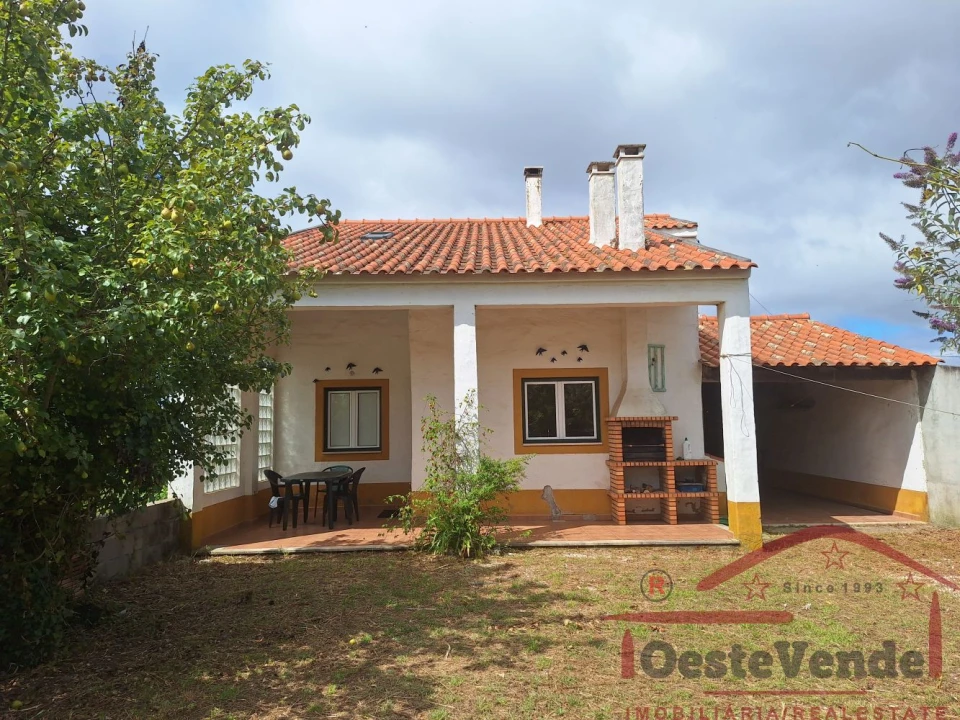 Moradia T2 para Venda em Peral Foto 7