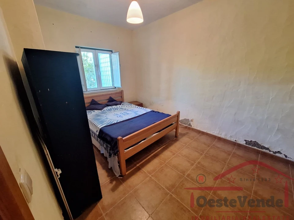 Moradia T2 para Venda em Peral Foto 32