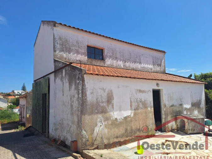 Garagem para Venda em Cadaval e Pêro Moniz Foto 1