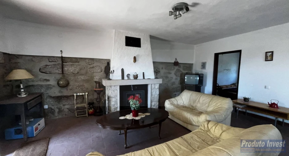 Moradia T2 para Venda em Alpedrinha Foto 3