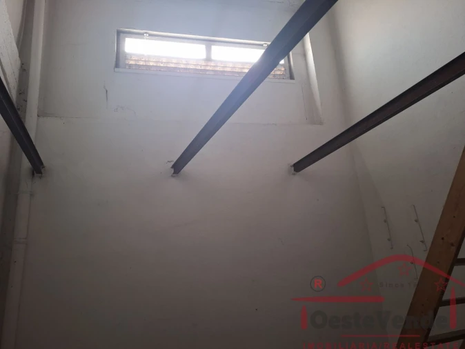 Garagem para Venda em Cadaval e Pêro Moniz Foto 9