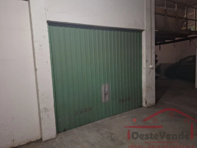Garagem para Venda em Cadaval e Pêro Moniz Foto 1