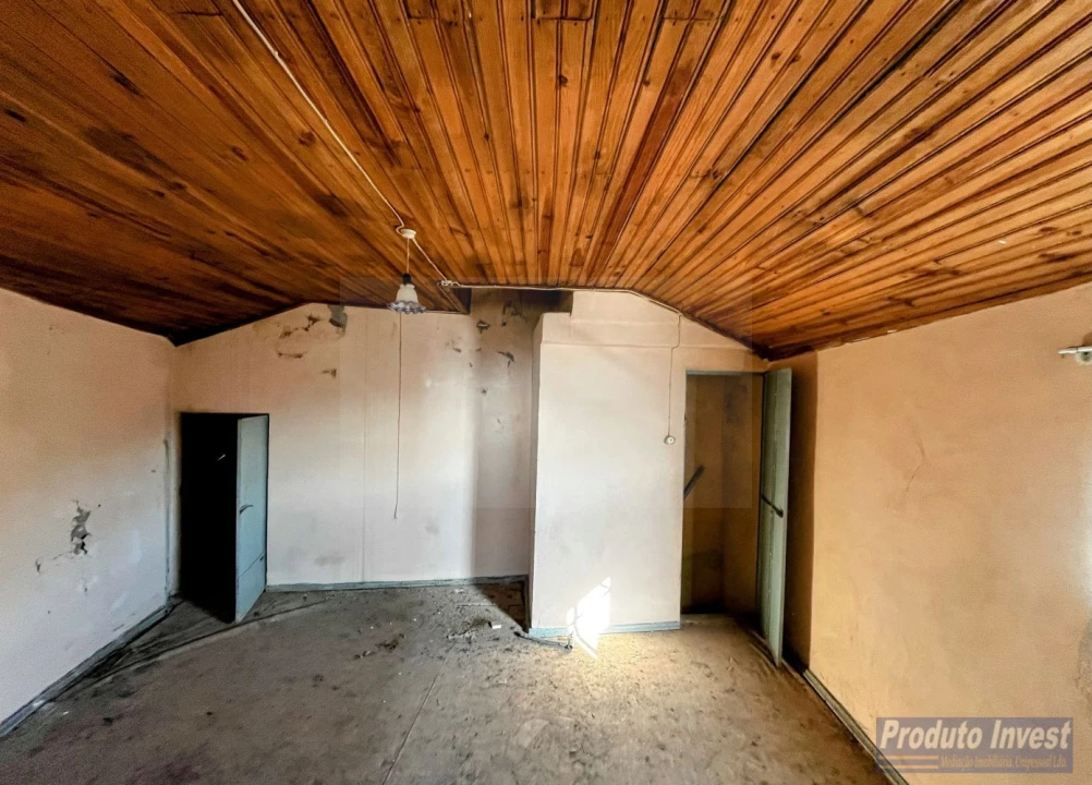 Moradia T5 para Venda em Castelo Novo Foto 10