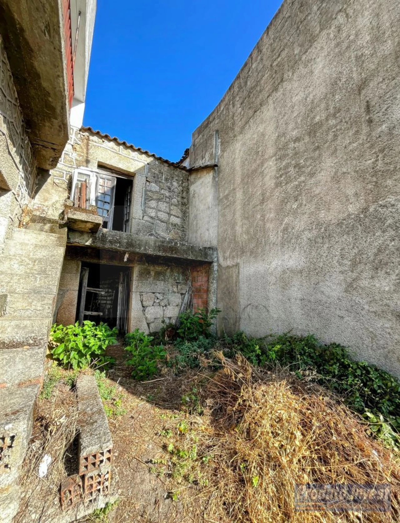 Moradia T5 para Venda em Castelo Novo Foto 26