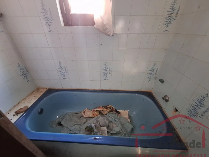 Moradia T2 para Venda em Painho e Figueiros Foto 12