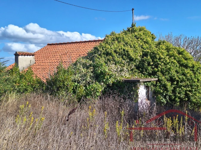 Moradia T2 para Venda em Painho e Figueiros Foto 6