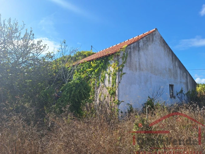 Moradia T2 para Venda em Painho e Figueiros Foto 3