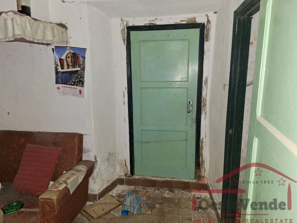 Moradia T2 para Venda em Painho e Figueiros Foto 18