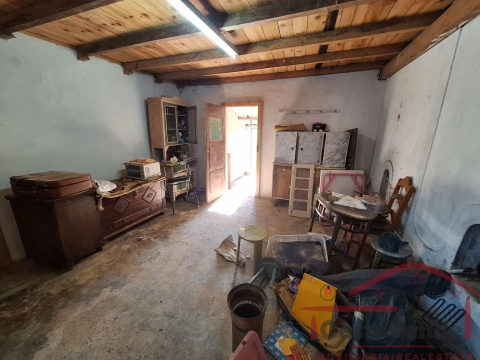 Moradia T2 para Venda em Vermelha Foto 30