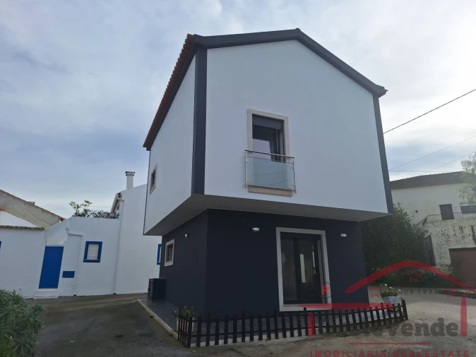 Moradia T2 para Venda em Vermelha Foto 4