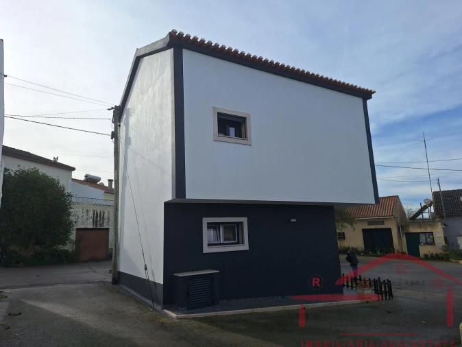 Moradia T2 para Venda em Vermelha Foto 5