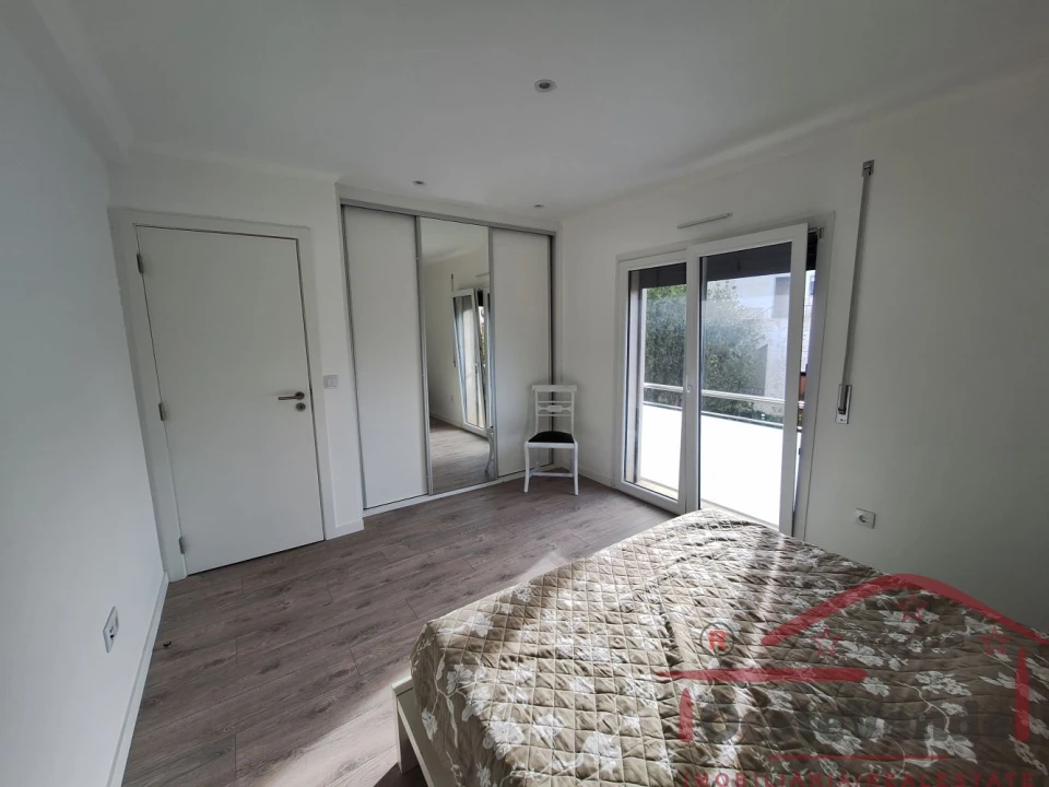 Moradia T2 para Venda em Vermelha Foto 17