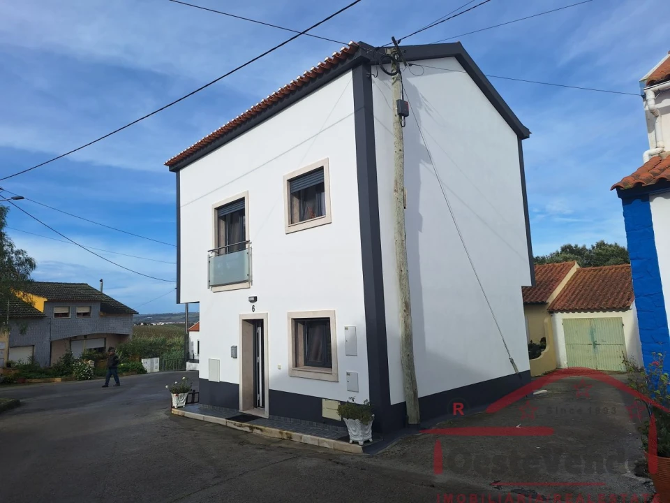 Moradia T2 para Venda em Vermelha Foto 2