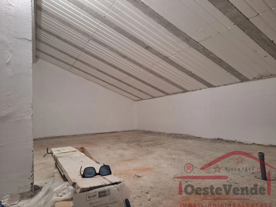 Moradia T2 para Venda em Vermelha Foto 27