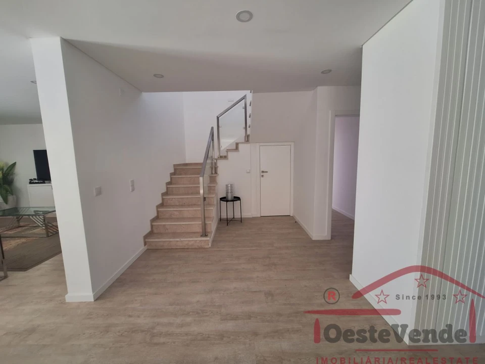 Moradia T4 para Venda em Cadaval e Pêro Moniz Foto 26