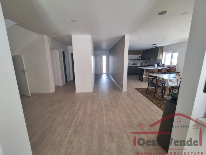 Moradia T4 para Venda em Cadaval e Pêro Moniz Foto 25