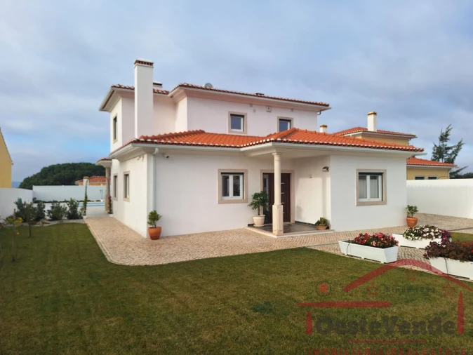 Moradia T4 para Venda em Cadaval e Pêro Moniz Foto 3