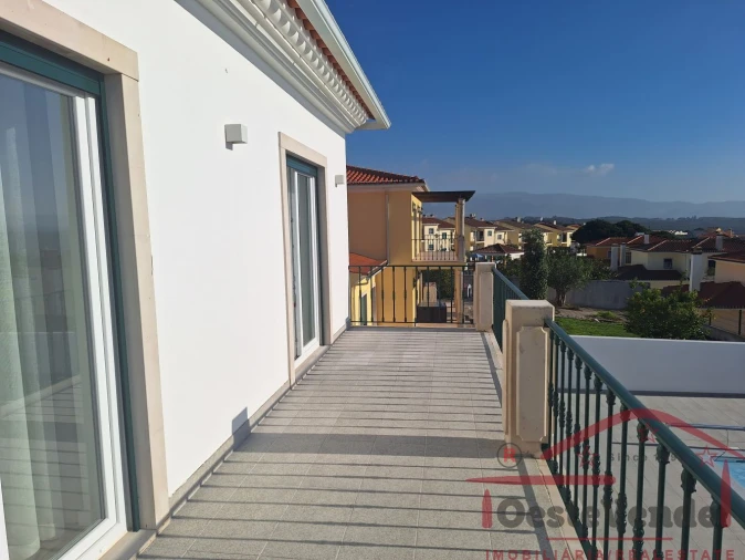 Moradia T4 para Venda em Cadaval e Pêro Moniz Foto 52