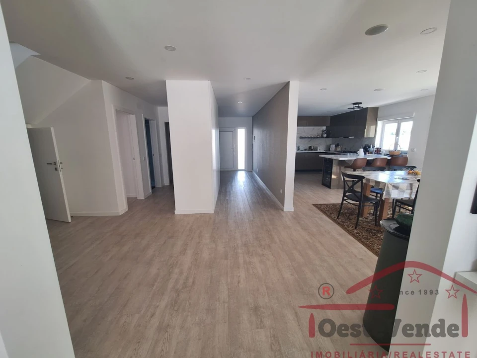 Moradia T4 para Venda em Cadaval e Pêro Moniz Foto 25