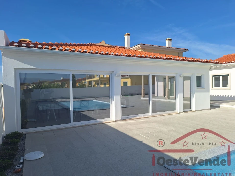 Moradia T4 para Venda em Cadaval e Pêro Moniz Foto 11