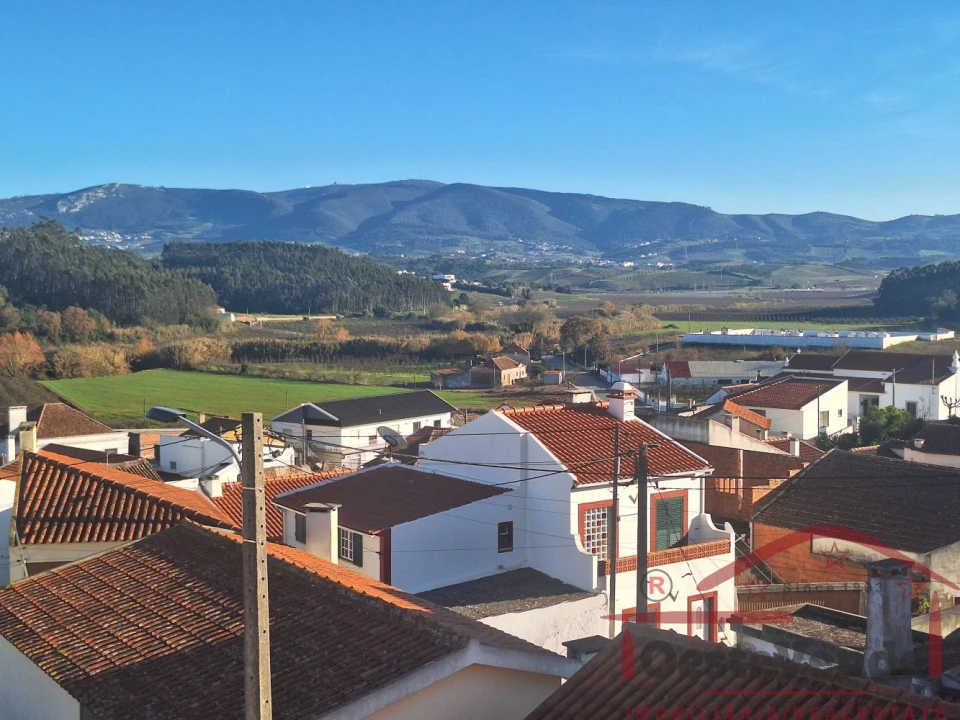 Moradia T5 para Venda em Cadaval e Pêro Moniz Foto 3