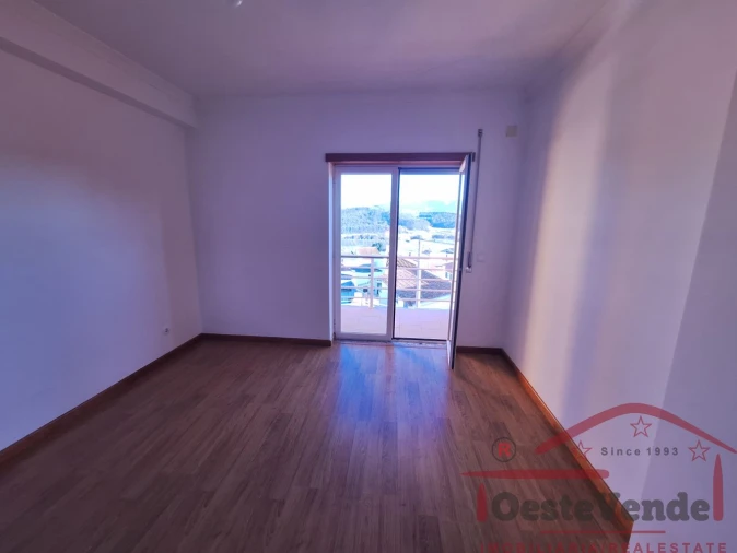 Moradia T5 para Venda em Cadaval e Pêro Moniz Foto 33