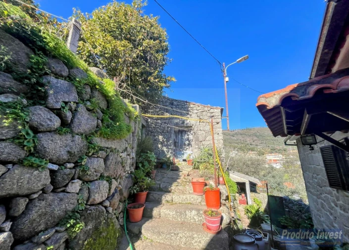 Moradia T3 para Venda em Alpedrinha Foto 4