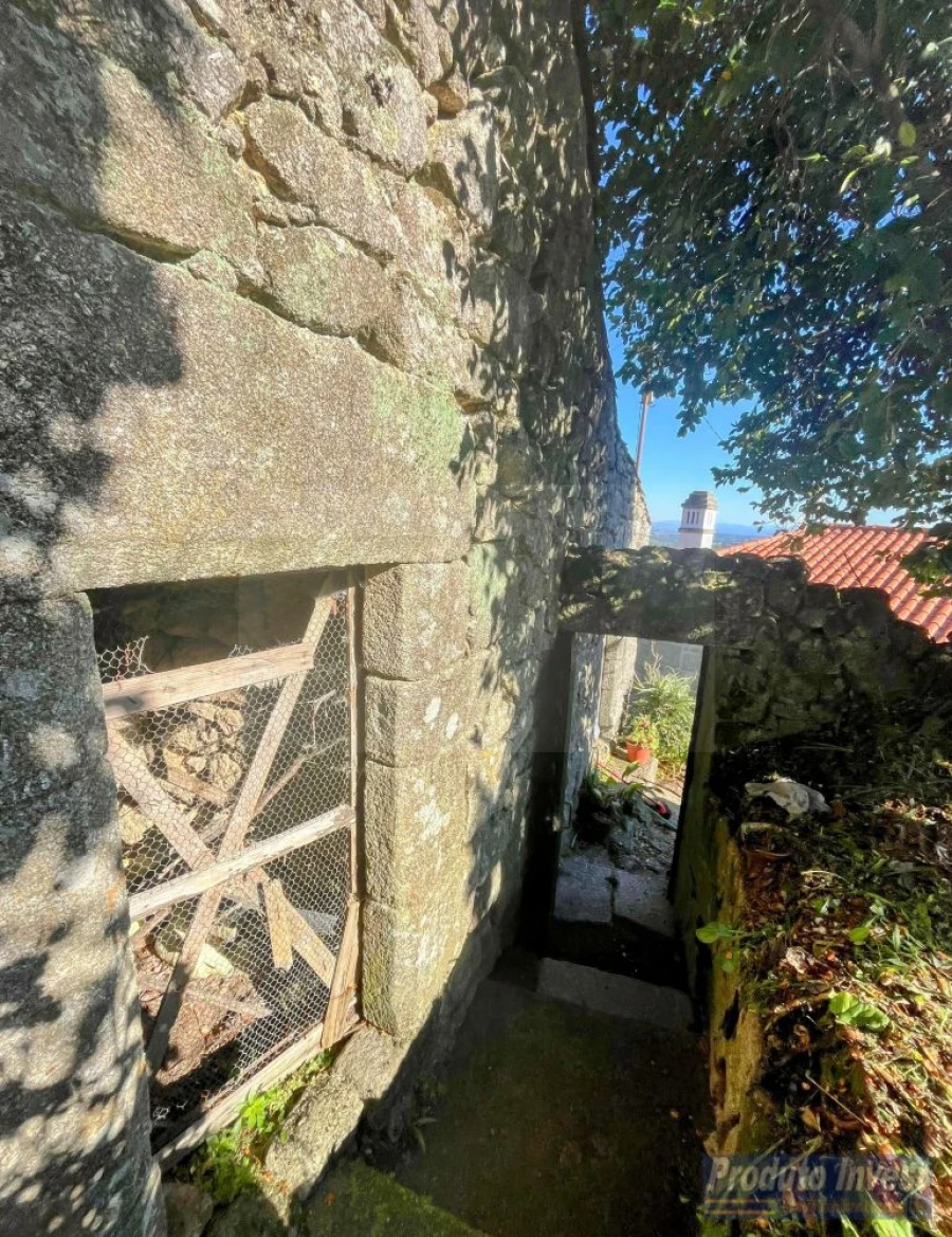 Moradia T3 para Venda em Alpedrinha Foto 16