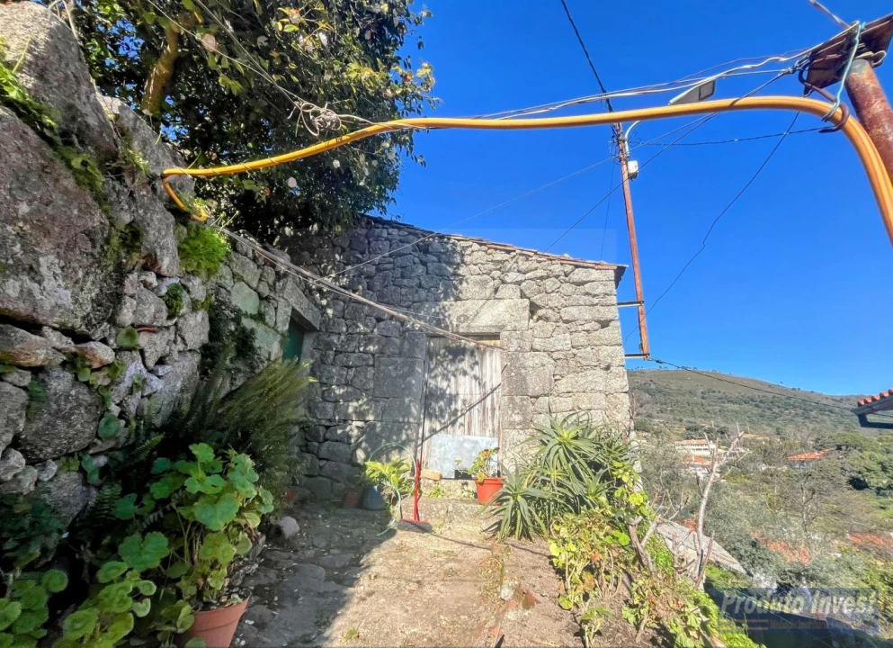 Moradia T3 para Venda em Alpedrinha Foto 11