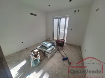 Moradia T1 para Venda em Cadaval e Pêro Moniz