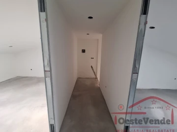 Moradia T1 para Venda em Cadaval e Pêro Moniz