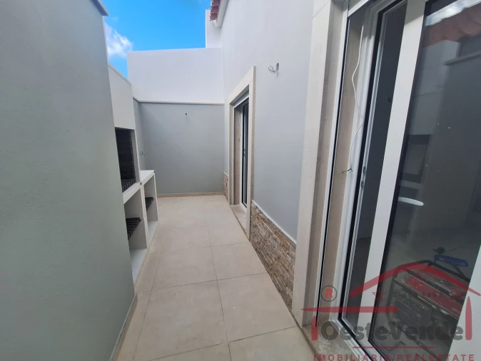Moradia T1 para Venda em Cadaval e Pêro Moniz Foto 13