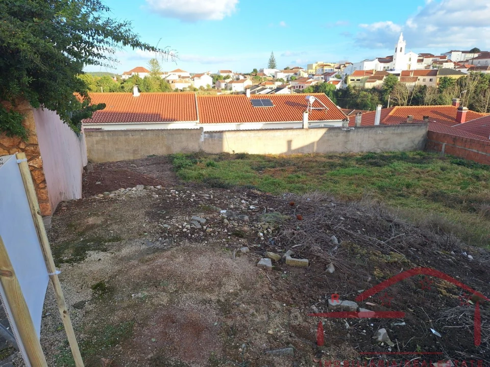 Terreno para Venda em Cadaval e Pêro Moniz Foto 3
