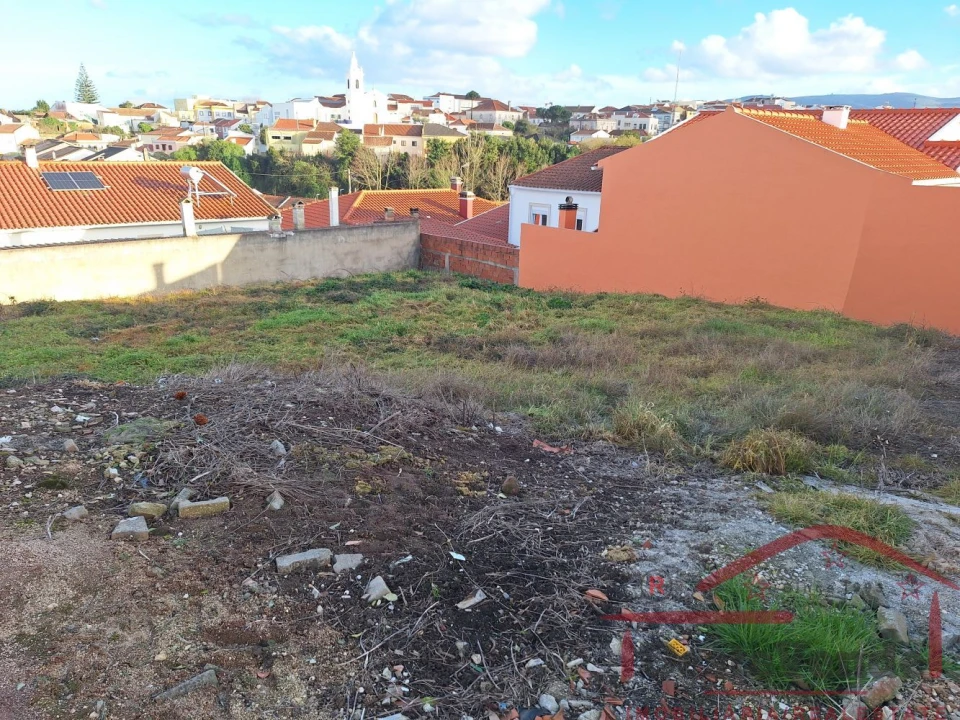 Terreno para Venda em Cadaval e Pêro Moniz Foto 7