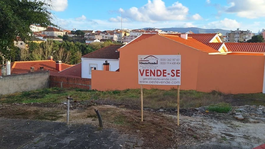 Terreno para Venda em Cadaval e Pêro Moniz