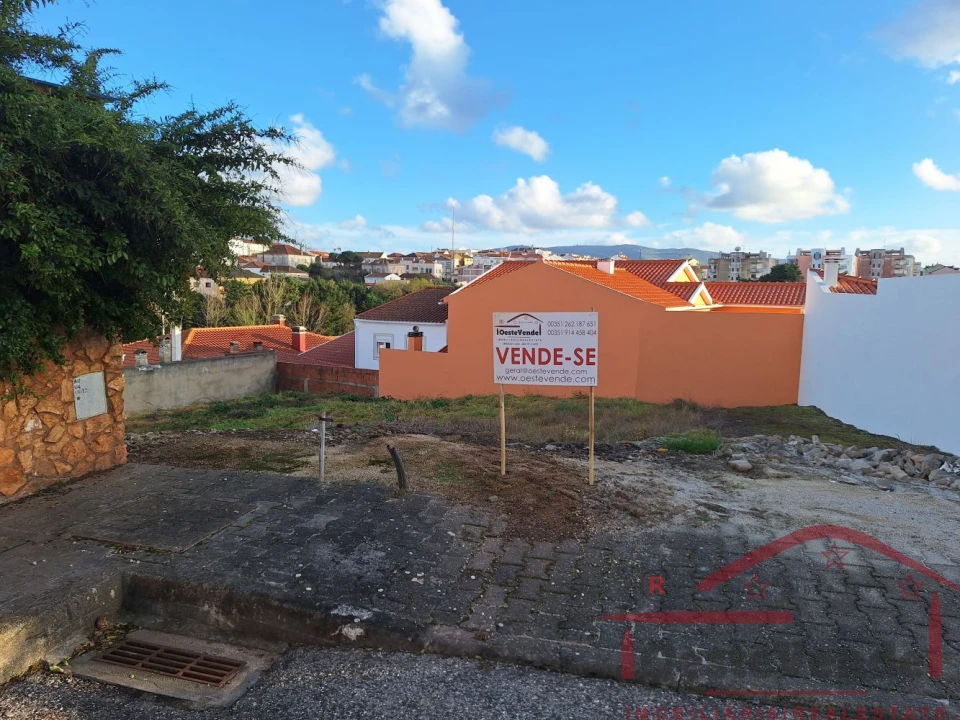 Terreno para Venda em Cadaval e Pêro Moniz Foto 1