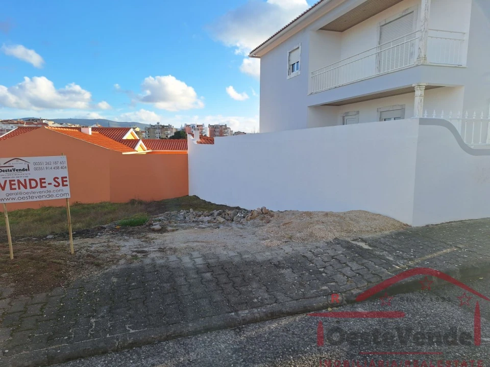 Terreno para Venda em Cadaval e Pêro Moniz Foto 2