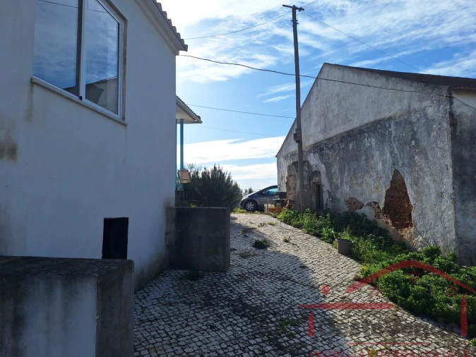 Moradia T2 para Venda em Lamas e Cercal Foto 10