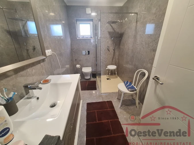 Moradia T2 para Venda em Lamas e Cercal Foto 23