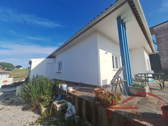 Moradia T2 para Venda em Lamas e Cercal Foto 7