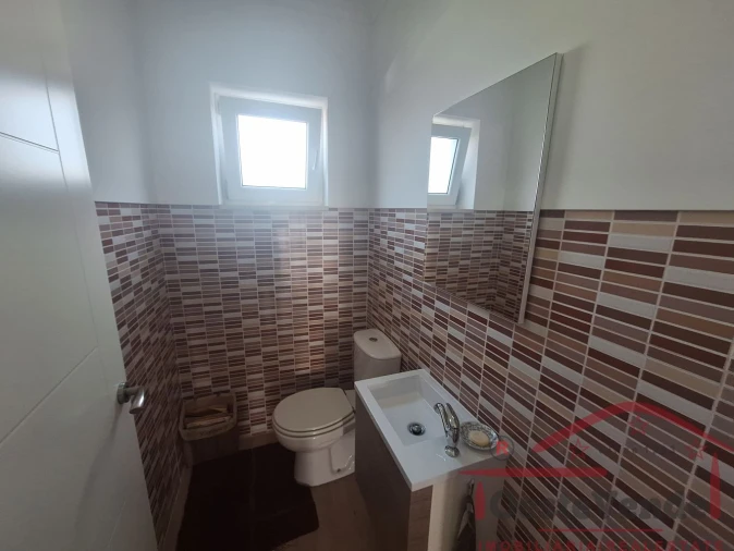 Moradia T2 para Venda em Lamas e Cercal Foto 28