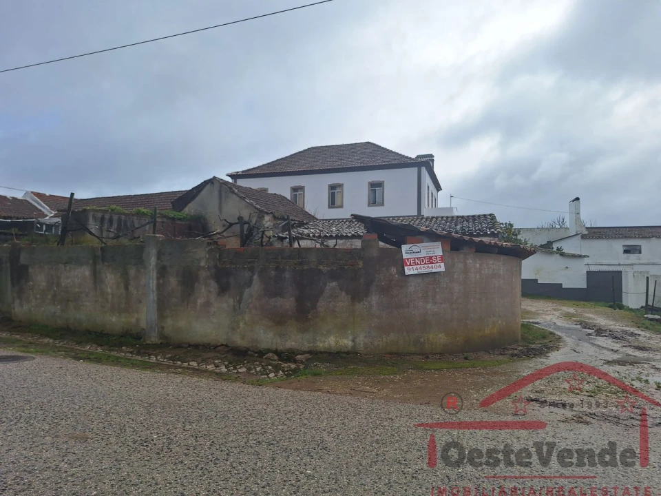 Moradia T3 para Venda em Bombarral e Vale Covo Foto 1