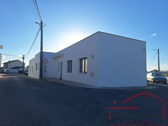 Moradia T3 para Venda em Lamas e Cercal Foto 5