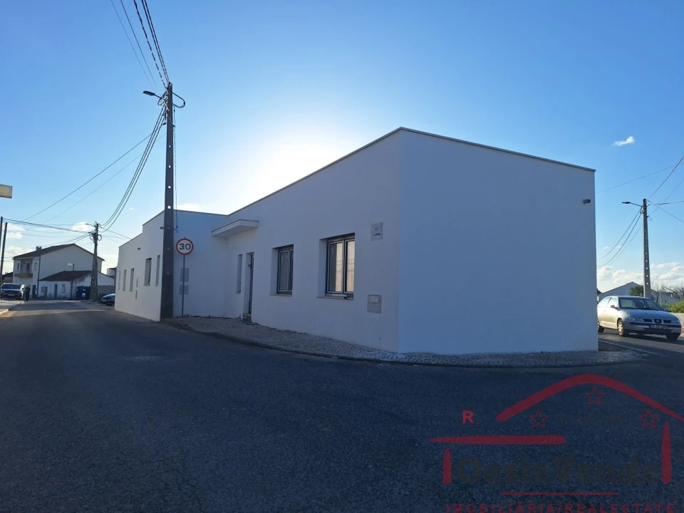 Moradia T3 para Venda em Lamas e Cercal Foto 5