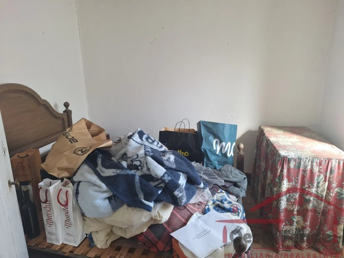 Moradia T3 para Venda em Peral Foto 15