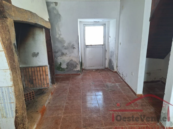 Moradia T3 para Venda em Peral Foto 6