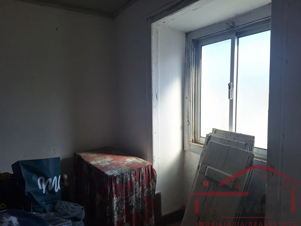 Moradia T3 para Venda em Peral Foto 16