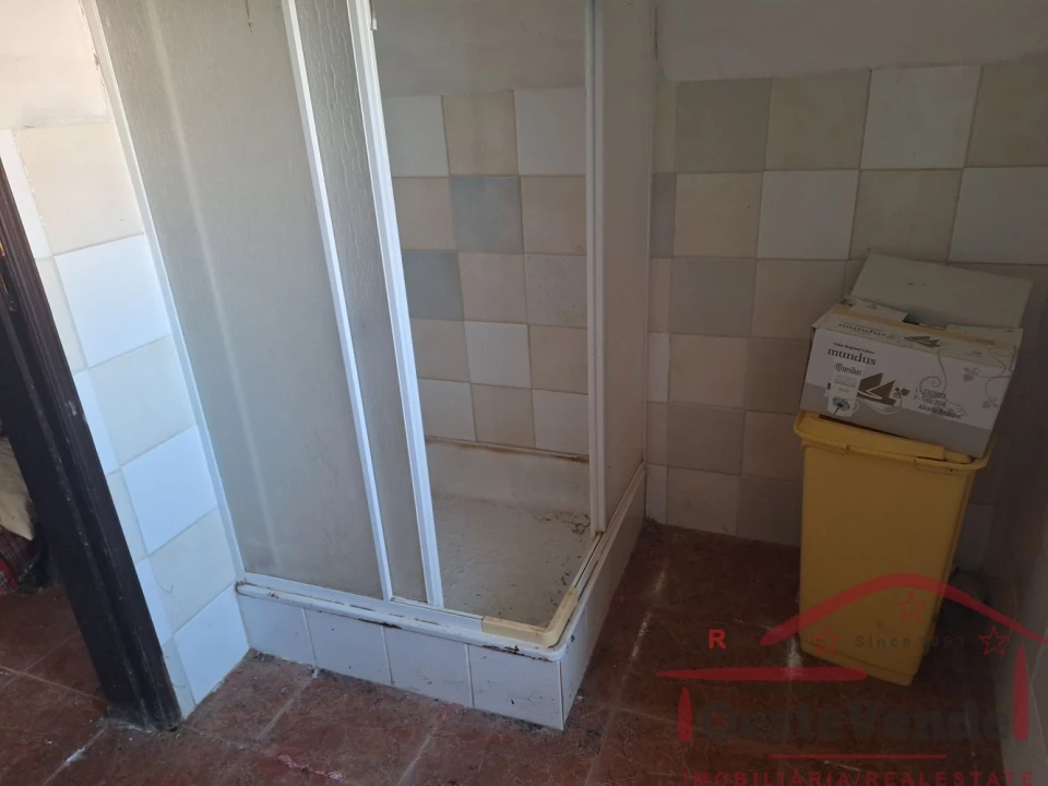 Moradia T3 para Venda em Peral Foto 9