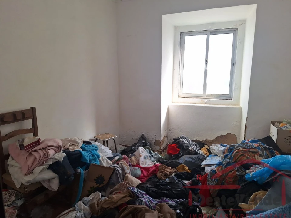 Moradia T3 para Venda em Peral Foto 10